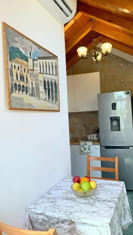 Laura Studio Apartman 米利尼 外观 照片